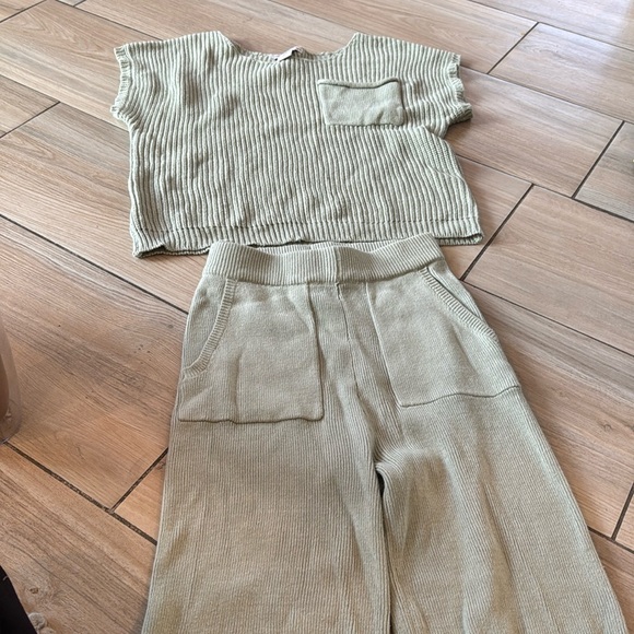 Sincerly Jules Other - Sincerely Jules boho knit casual wear set. Xs celery green color